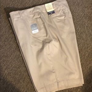 Women’s Bermuda Shorts Tan Sz 20 Slim Panel NWT